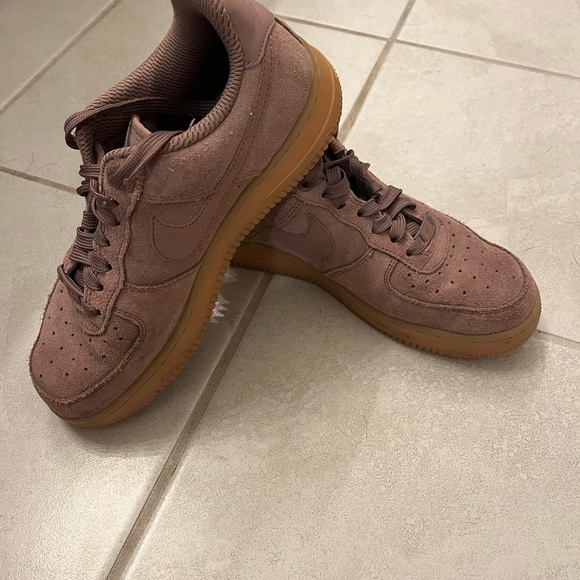 Nike Air Force 1s - Picture 5 of 6